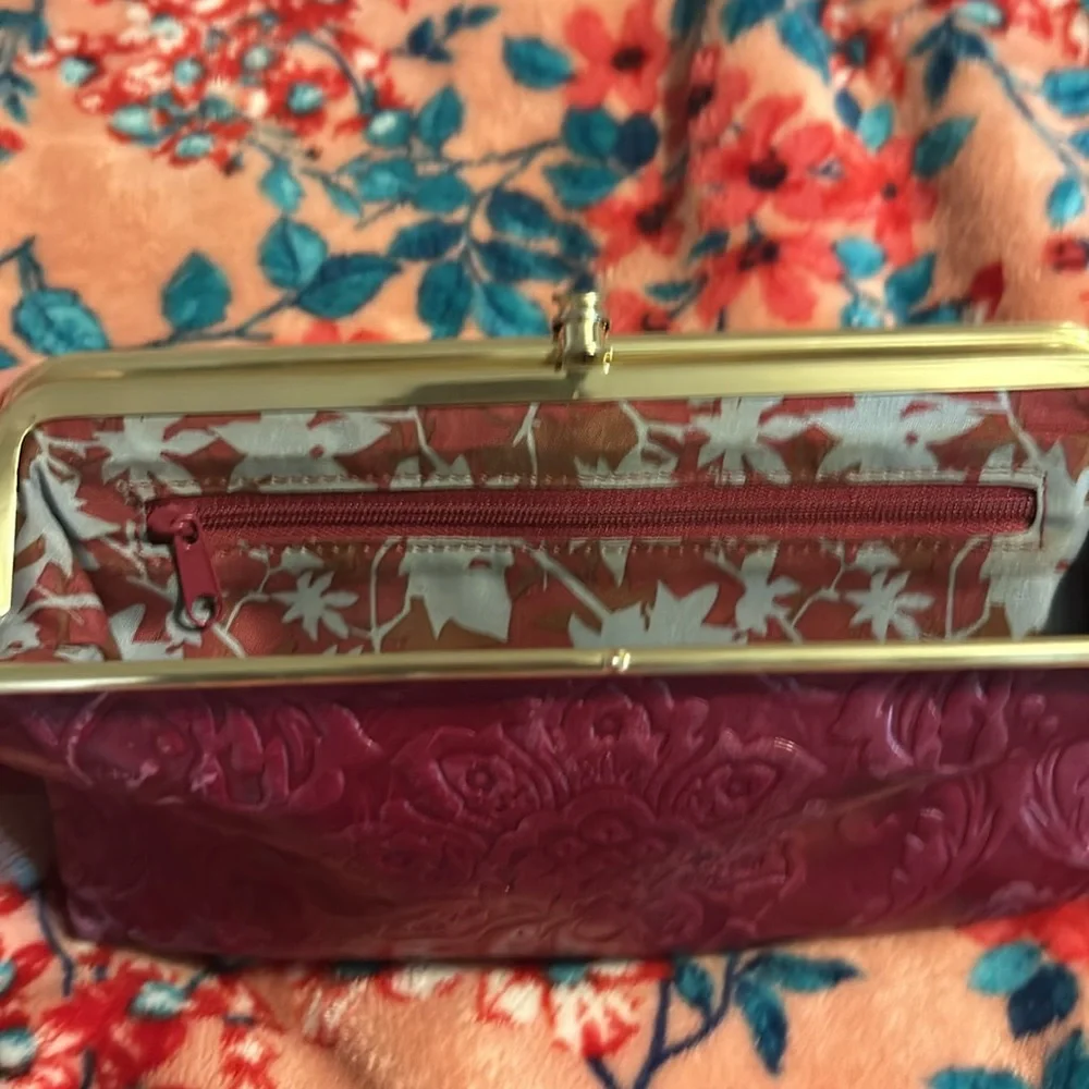 HOBO Lauren Clutch Wallet - Embroidered Plum - Picture 11 of 15
